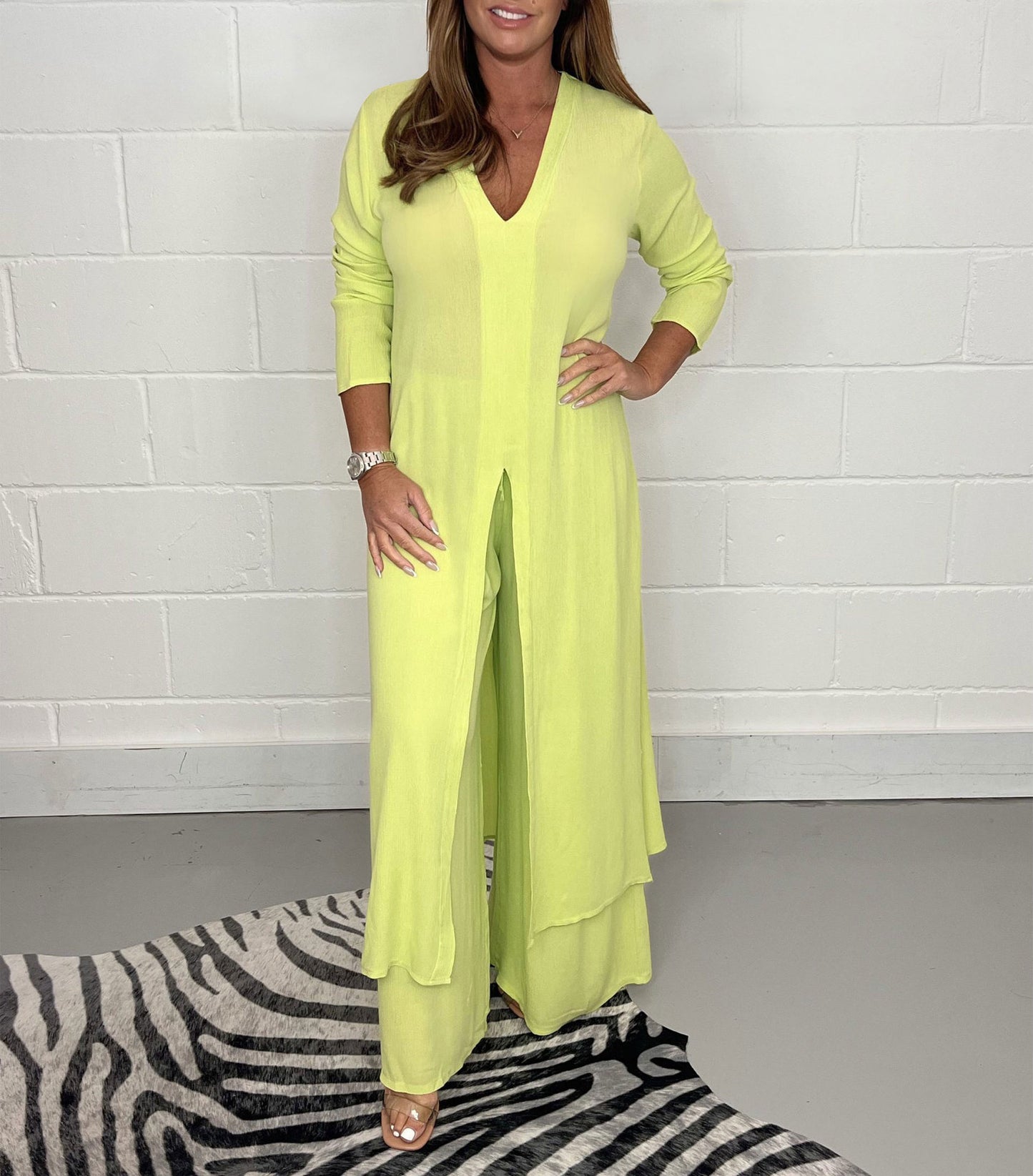 Ensemble Élégance Absolue – Haut Long & Pantalon Fluide