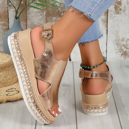 Sandales d'Été Brillantes – Design Ajouré & Bout Ouvert – Semelle Compensée Femme